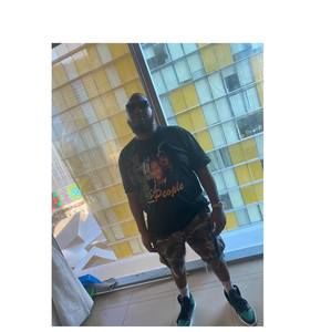 Meet your Posher, Lamont